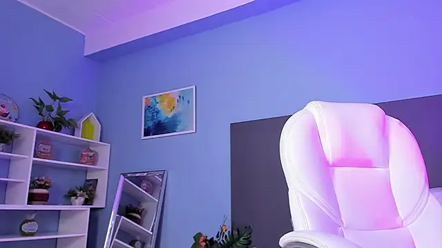 Snapshot of kylie_reyes chatting on 02-05-25, 08:35 kylie reyes online show from 02-05-25, 08:35