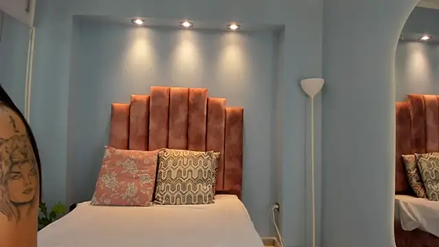 Snapshot of kylie_reyes chatting on 11-15-25, 08:16 kylie reyes online show from 11-15-25, 08:16