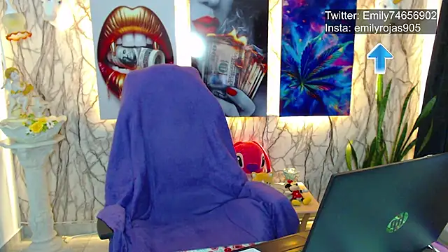 Snapshot of EmiTranny chatting on 03-12-25, 06:18 EmiTranny online show from 03-12-25, 06:18