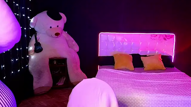 DjennaPalme online show from 11-10-25, 02:54