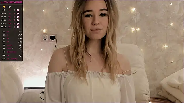 EvaSileZ online show from 10-22-25, 05:08