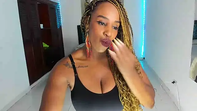 Snapshot of TAYLORR778 chatting on 03-01-25, 06:43 TAYLORR778 online show from 03-01-25, 06:43