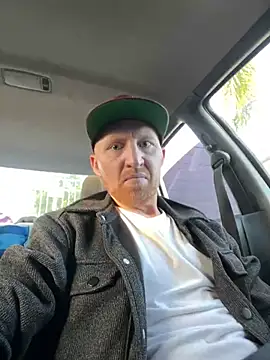 Snapshot of b1gd1ckg1nger86 chatting on 12-27-24, 12:07 b1gd1ckg1nger86 online show from 12-27-24, 12:07