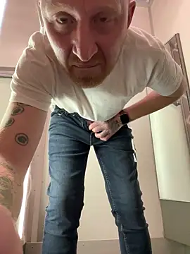 Snapshot of b1gd1ckg1nger86 chatting on 01-06-25, 11:09 b1gd1ckg1nger86 online show from 01-06-25, 11:09