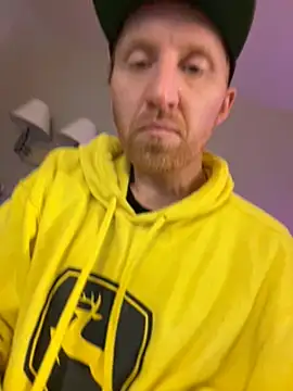 Snapshot of b1gd1ckg1nger86 chatting on 02-12-25, 09:11 b1gd1ckg1nger86 online show from 02-12-25, 09:11