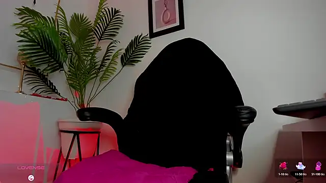 Snapshot of brianahill_ chatting on 02-11-26, 09:09 brianahill online show from 02-11-26, 09:09