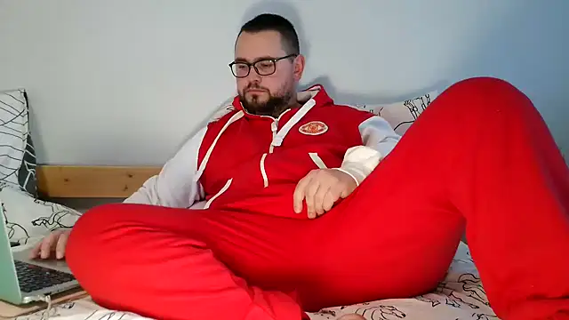 Snapshot of cutie_ben chatting on 02-22-25, 03:03 cutie ben online show from 02-22-25, 03:03