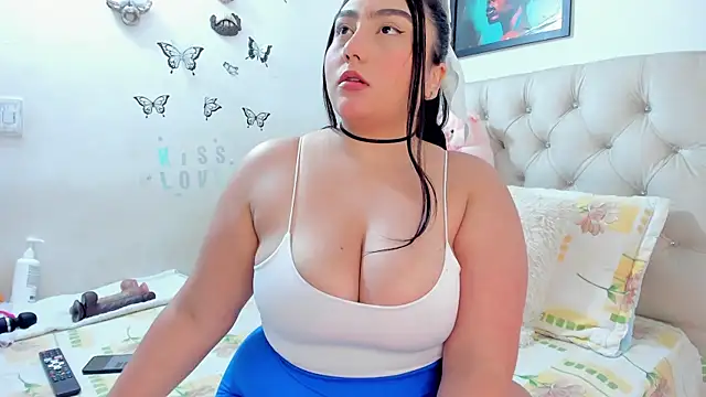 NayaWayne online show from 02-19-26, 04:58