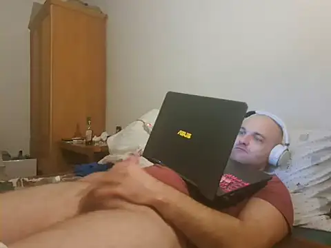 Snapshot of dilosan12345 chatting on 02-07-25, 08:31 dilosan12345 online show from 02-07-25, 08:31