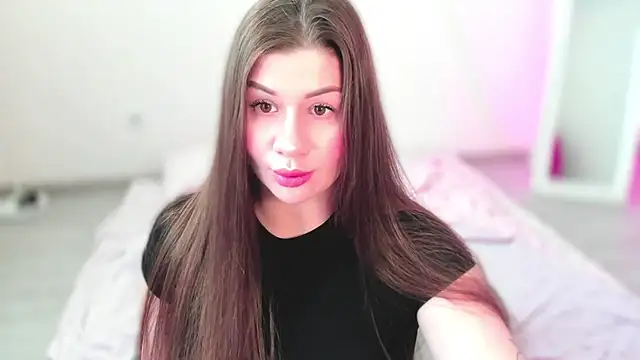 JuicyHelenX online show from 06-19-26, 10:08