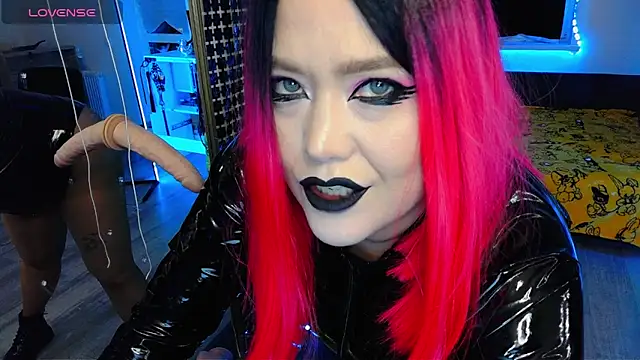 wickedxqueen online show from 04-19-26, 06:32