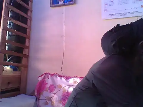 Snapshot of Slender-simple1 chatting on 11-04-25, 04:44 Slender-simple1 online show from 11-04-25, 04:44