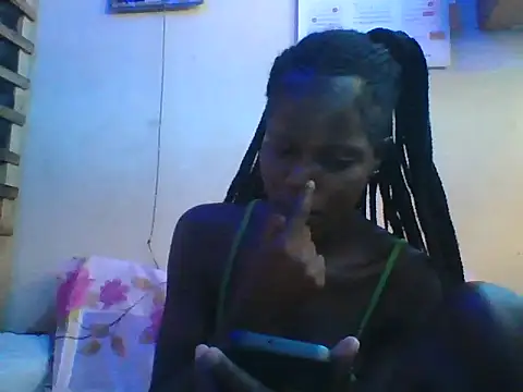 Snapshot of Slender-simple1 chatting on 11-06-25, 01:56 Slender-simple1 online show from 11-06-25, 01:56