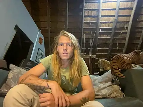 Salted Playday online show from 02-27-25, 02:53