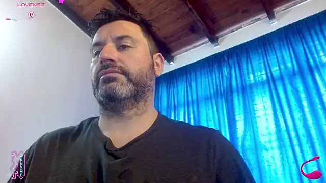 Snapshot of rodrher81 chatting on 04-23-26, 03:14 rodrher81 online show from 04-23-26, 03:14