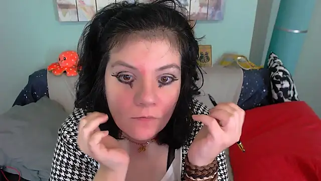 EverlyRays online show from 11-01-25, 04:36