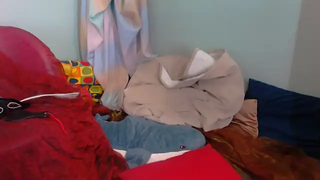 EverlyRays online show from 12-15-25, 05:28