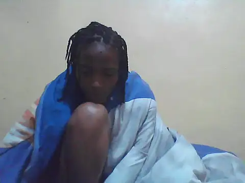 Smillie prety online show from 12-17-25, 04:29