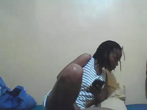 Smillie prety online show from 12-23-25, 03:26