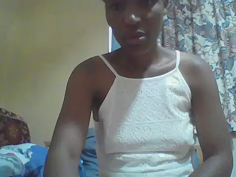 Snapshot of Smillie_prety chatting on 06-23-26, 05:49 Smillie prety online show from 06-23-26, 05:49