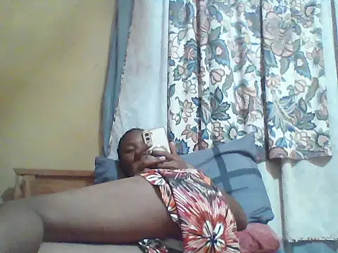 Snapshot of Smillie_prety chatting on 07-04-26, 06:03 Smillie prety online show from 07-04-26, 06:03