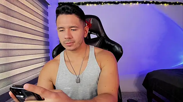 Snapshot of ransoj chatting on 02-09-26, 02:43 ransoj online show from 02-09-26, 02:43