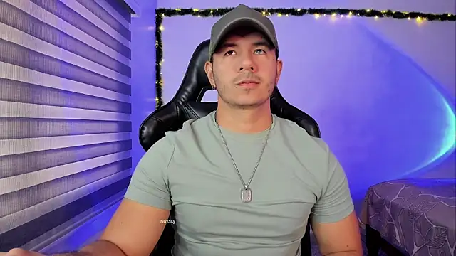 Snapshot of ransoj chatting on 02-15-26, 02:47 ransoj online show from 02-15-26, 02:47