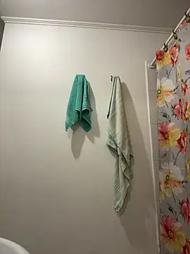 paula232 online show from 12-13-24, 10:23