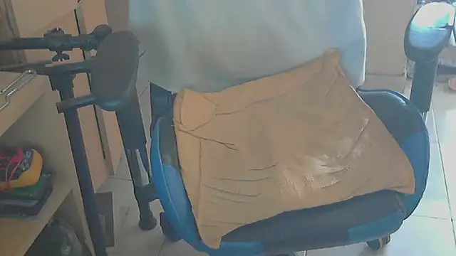 Snapshot of angelgarcia269 chatting on 01-07-25, 11:26 angelgarcia269 online show from 01-07-25, 11:26