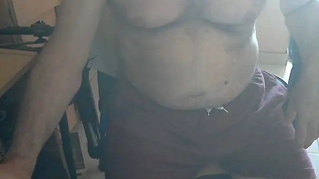 Snapshot of angelgarcia269 chatting on 02-06-25, 06:35 angelgarcia269 online show from 02-06-25, 06:35