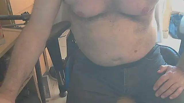 Snapshot of angelgarcia269 chatting on 02-07-25, 11:56 angelgarcia269 online show from 02-07-25, 11:56