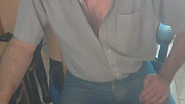 Snapshot of angelgarcia269 chatting on 02-23-25, 11:11 angelgarcia269 online show from 02-23-25, 11:11