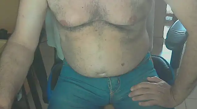 Snapshot of angelgarcia269 chatting on 03-02-25, 11:29 angelgarcia269 online show from 03-02-25, 11:29