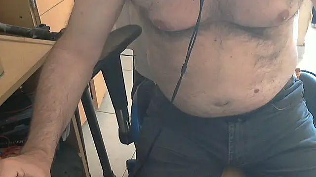 Snapshot of angelgarcia269 chatting on 03-15-25, 12:45 angelgarcia269 online show from 03-15-25, 12:45