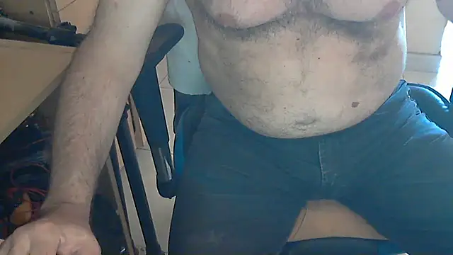 Snapshot of angelgarcia269 chatting on 03-17-25, 02:56 angelgarcia269 online show from 03-17-25, 02:56