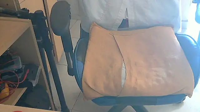 Snapshot of angelgarcia269 chatting on 03-19-25, 12:01 angelgarcia269 online show from 03-19-25, 12:01