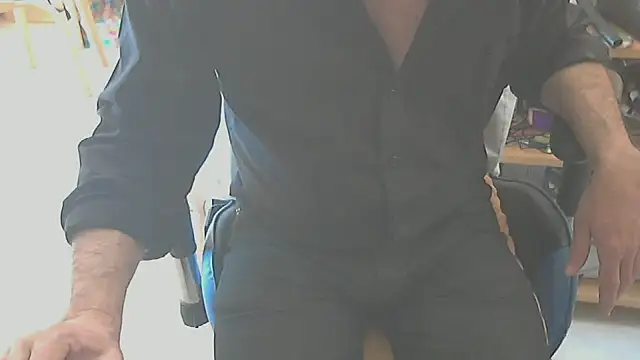 Snapshot of angelgarcia269 chatting on 09-10-25, 12:49 angelgarcia269 online show from 09-10-25, 12:49