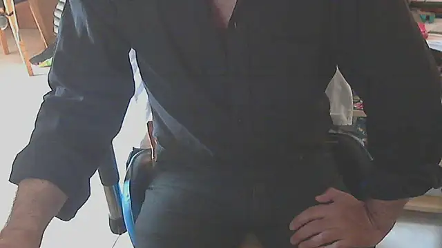 Snapshot of angelgarcia269 chatting on 10-11-25, 01:09 angelgarcia269 online show from 10-11-25, 01:09