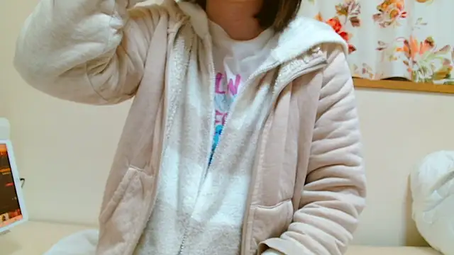 liliyRiSAcha-n online show from 02-04-26, 08:20