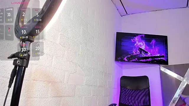 Snapshot of Fenty_XX chatting on 03-16-25, 09:58 Fenty XX online show from 03-16-25, 09:58