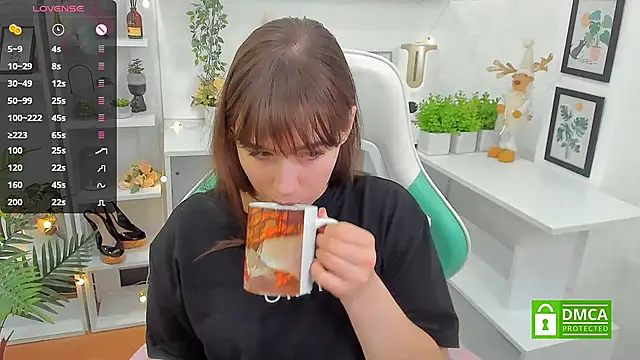  Eliizabeth  online show from 03-17-25, 09:45