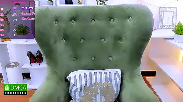  Eliizabeth  online show from 10-01-25, 08:26