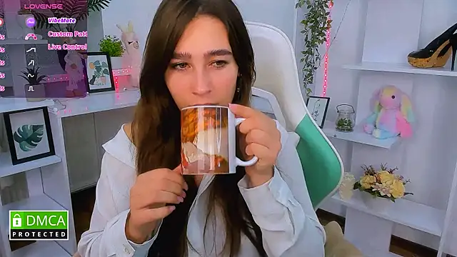  Eliizabeth  online show from 10-25-25, 09:09