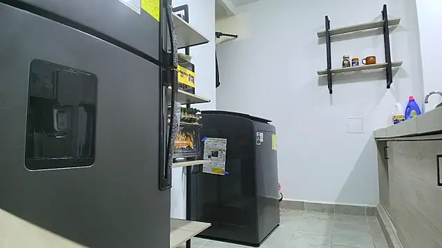 roxana collins online show from 03-11-26, 02:28