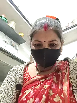 Snapshot of Riyaa-Devi chatting on 12-12-24, 05:26 Riyaa-Devi online show from 12-12-24, 05:26