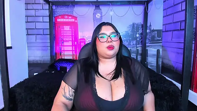 Snapshot of tifanny_bigboobs11 chatting on 05-11-26, 04:04 tifanny bigboobs11 online show from 05-11-26, 04:04