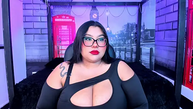 Snapshot of tifanny_bigboobs11 chatting on 05-12-26, 11:51 tifanny bigboobs11 online show from 05-12-26, 11:51