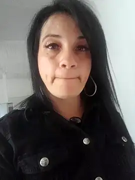 Snapshot of Analbigholes chatting on 12-14-24, 04:09 Analbigholes online show from 12-14-24, 04:09