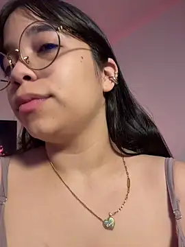 Snapshot of tati_reyess chatting on 06-16-26, 11:35 tati reyess online show from 06-16-26, 11:35