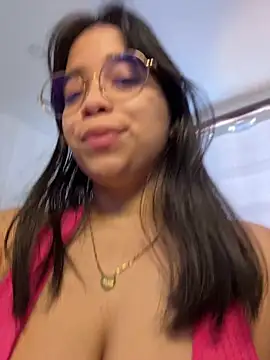Snapshot of tati_reyess chatting on 07-06-26, 11:51 tati reyess online show from 07-06-26, 11:51